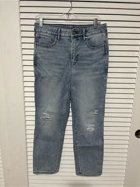White House Black Market Sculpt Distressed Straight Crop Jeans